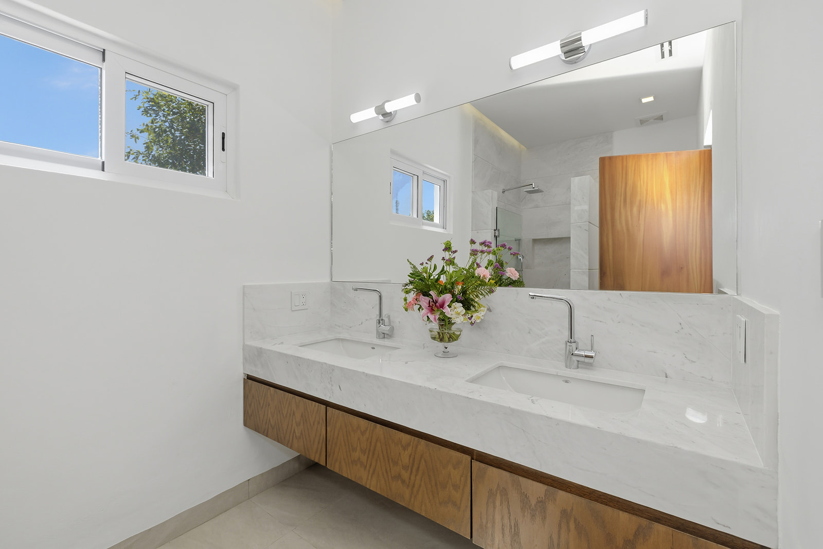 LOT 14 — vista 7