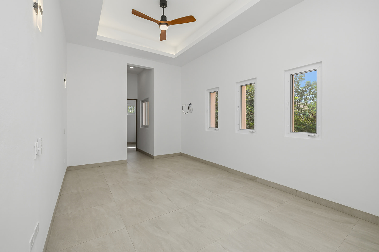 LOT 14 — vista 11